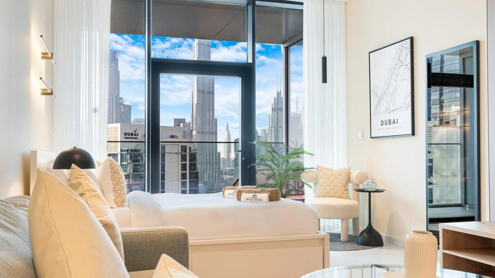 Upgraded Home With Prime Burj Khalifa Views Dubai